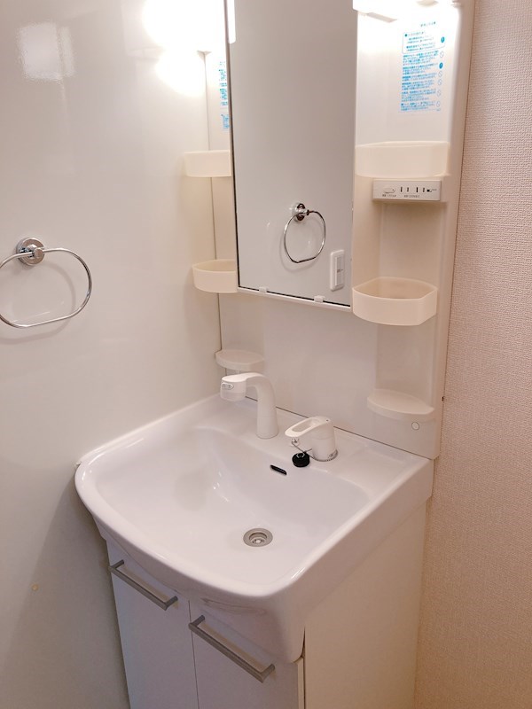 シャルメゾン　 洗面所